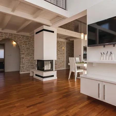 Two-bedroom In Vir