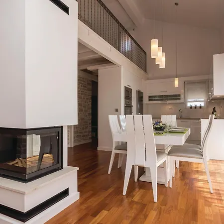 Apartment Beautiful In With House Sea View Vir
