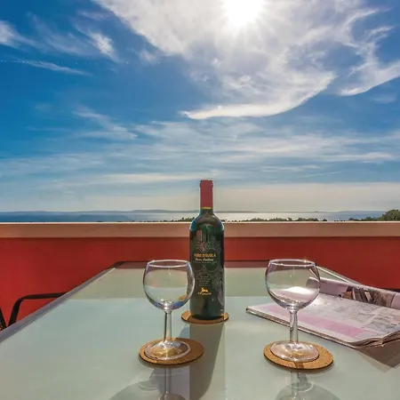 Beautiful In With House Sea View Vir