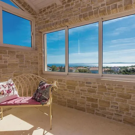 Beautiful In With House Sea View Apartment Vir